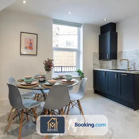 3 Bed By Movida Property Group Short Lets & Serviced * هاروغايت