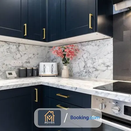 Apartamento 3 Bed By Movida Property Group Short Lets & Serviced *